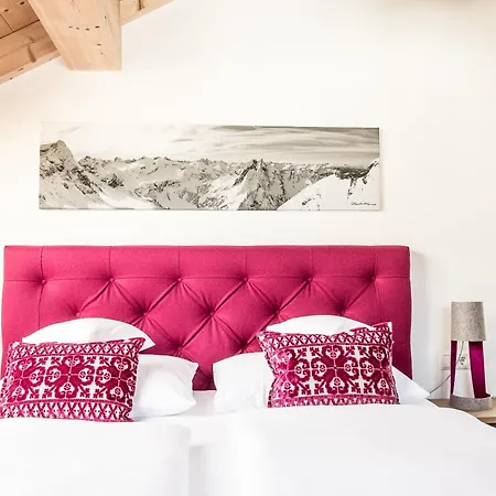 Penthouse No 9
