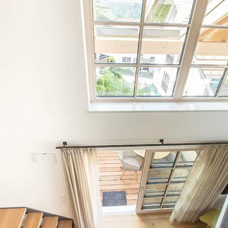 Penthouse No 9
